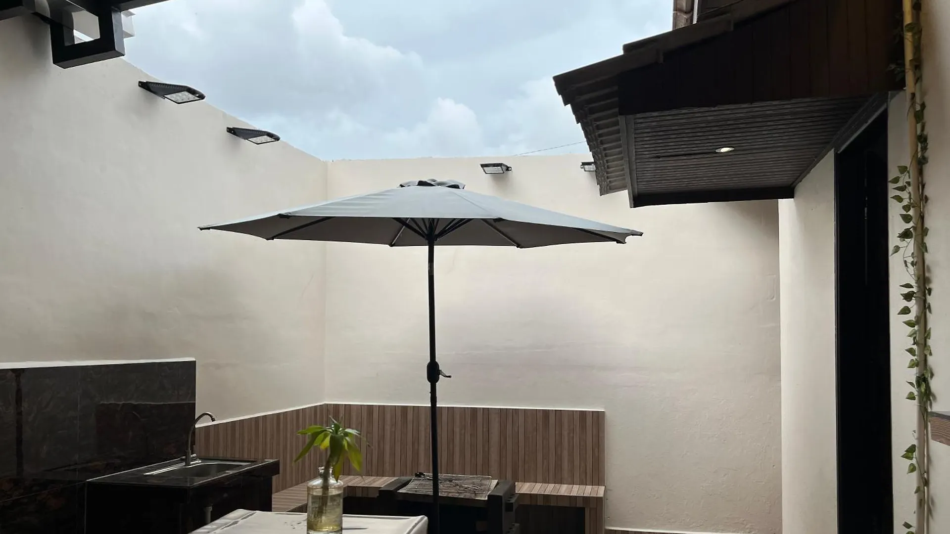 Villa Klebang Beach 25Pax 6Bedroom Indoor Pool Full Airconditioned Near Town Malacca