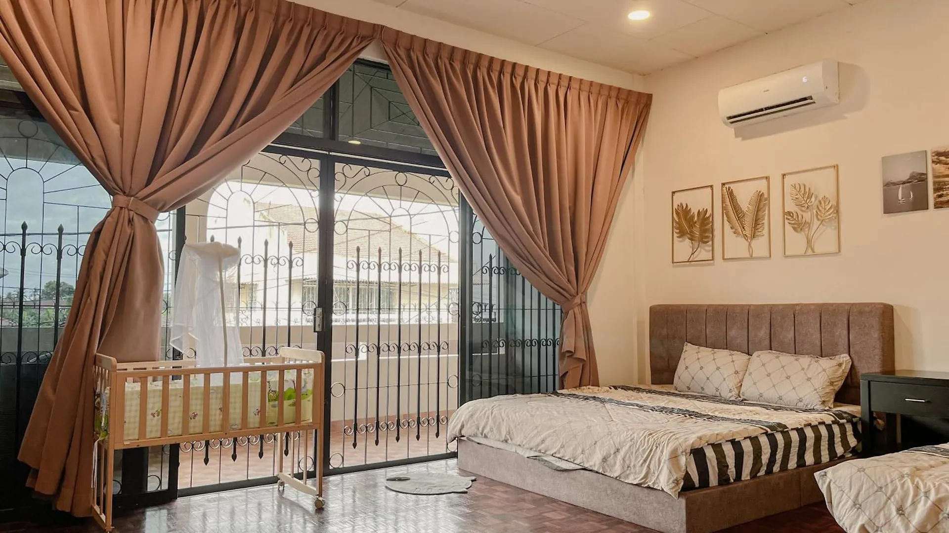 Villa Klebang Beach 25Pax 6Bedroom Indoor Pool Full Airconditioned Near Town Malacca