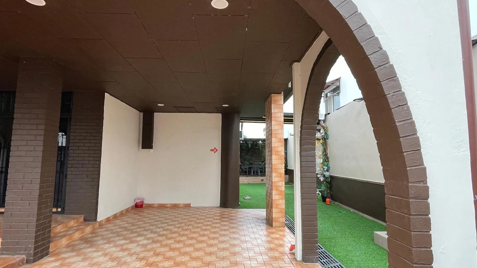 Villa Klebang Beach 25Pax 6Bedroom Indoor Pool Full Airconditioned Near Town Malacca Malaysia