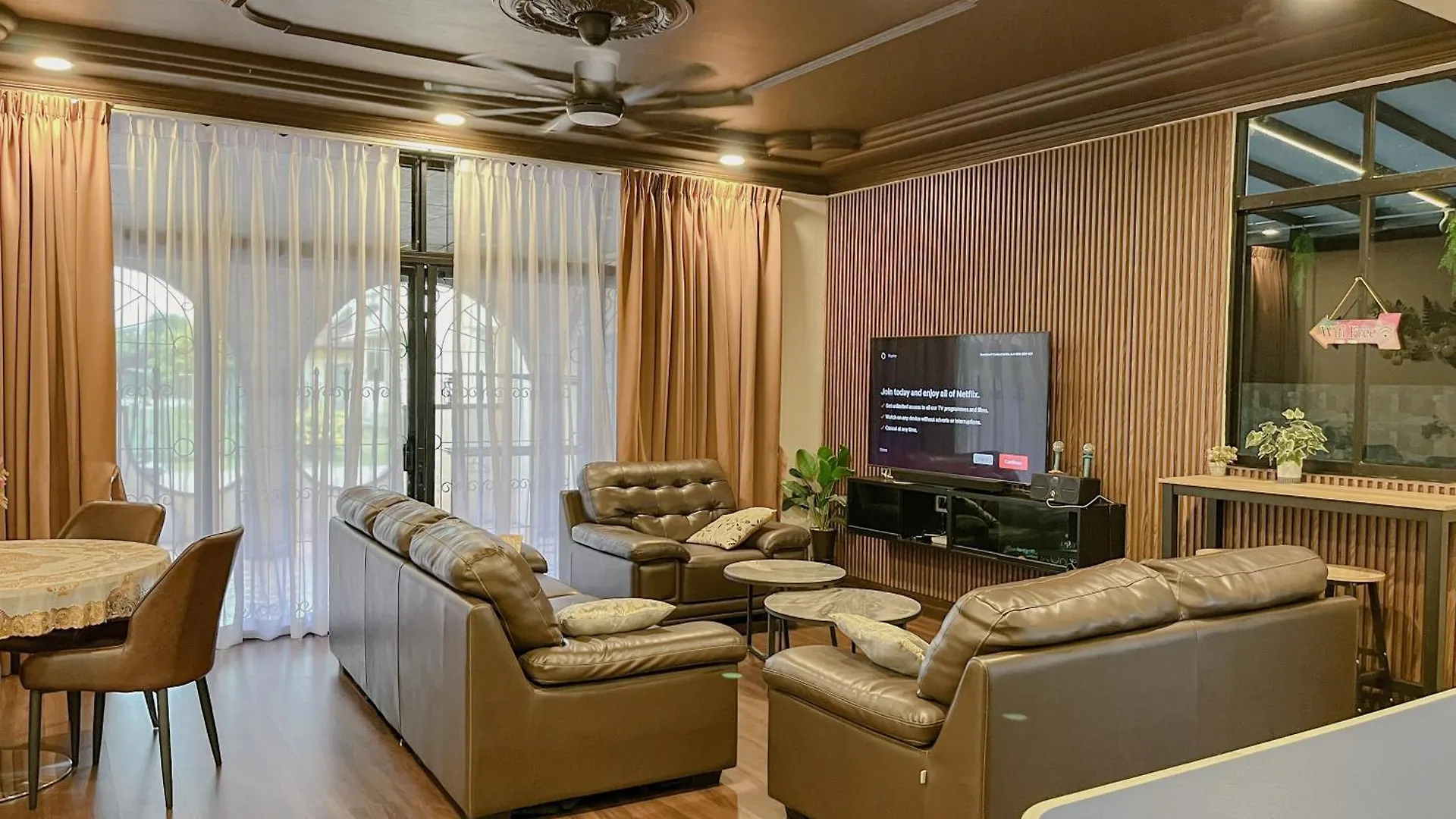 Villa Klebang Beach 25Pax 6Bedroom Indoor Pool Full Airconditioned Near Town Malacca