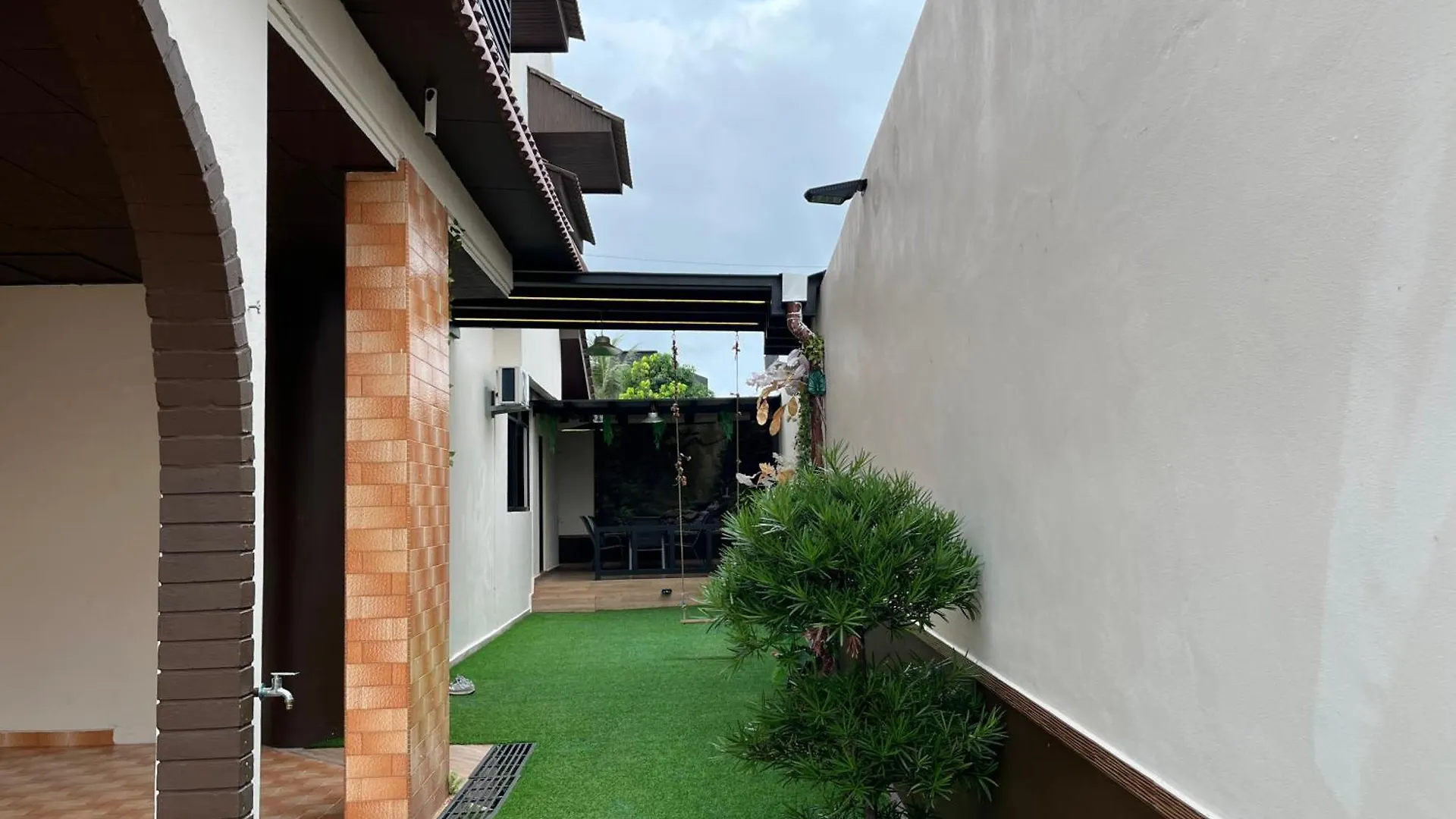 Villa Klebang Beach 25Pax 6Bedroom Indoor Pool Full Airconditioned Near Town Malacca